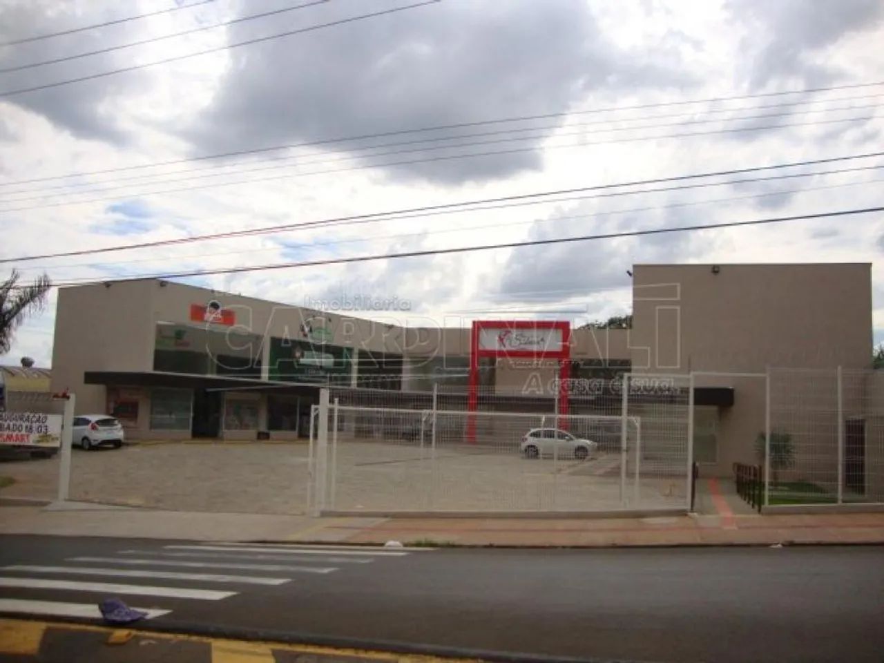 Sala Comercial Próximo ao balão do bonde.
