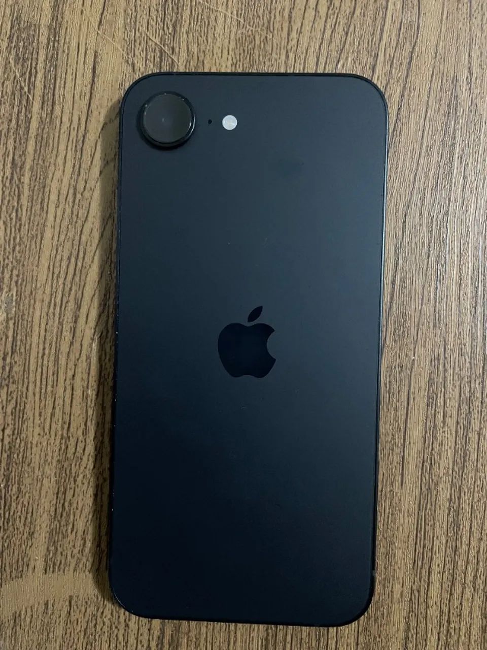 iPhone 16e