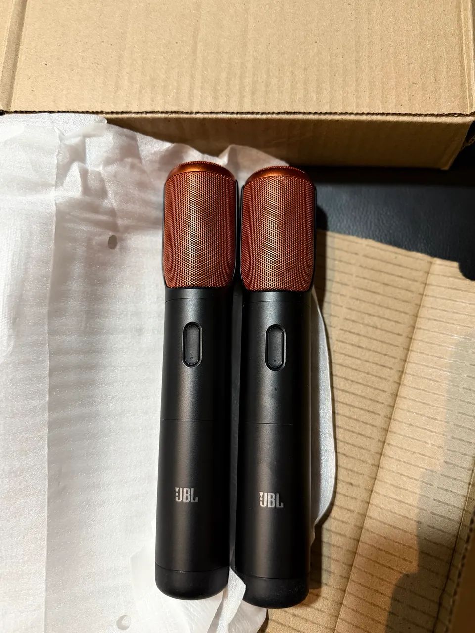 VENDO OU TROCO JBL ENCORE COM MICROFONE  - Foto 2