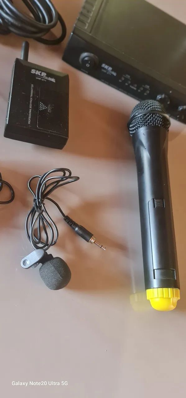 KIT CAPTAÇÃO DE VOZ E SOM SKP PRO AUDIO UHF-271  DUAL CHANNELS WIRELESS - Foto 2