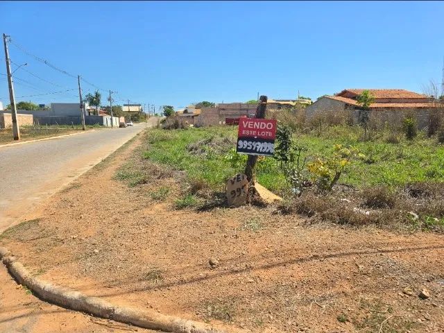 ? LOTE À VENDA - 420 m² | RECANTO DO PARQUE ?