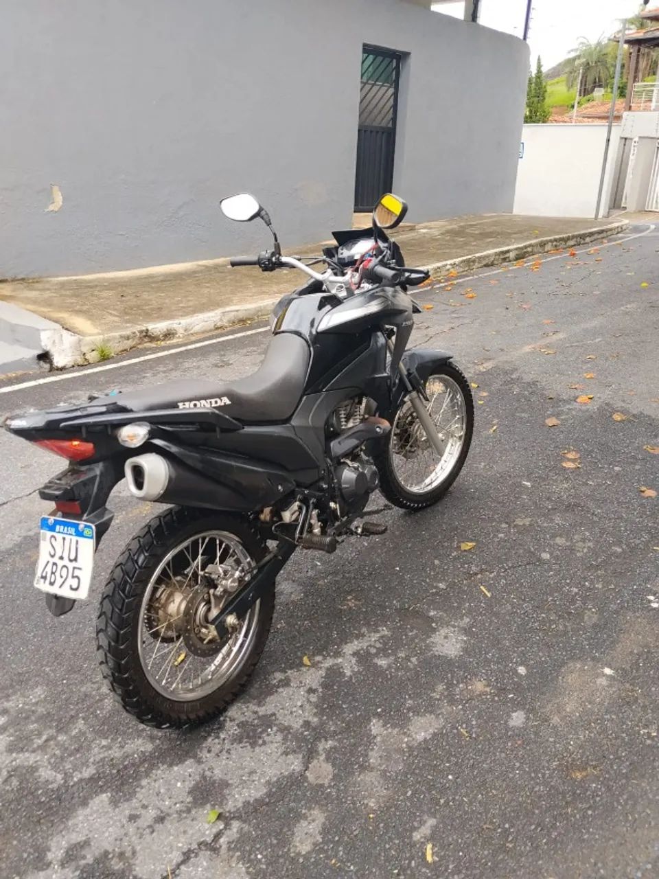 XRE 190 com 10.500 km