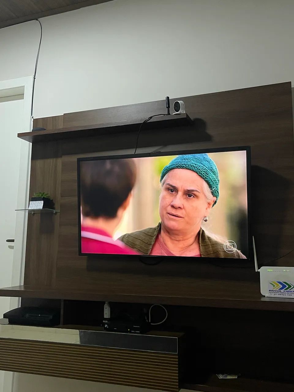 TV + rack 