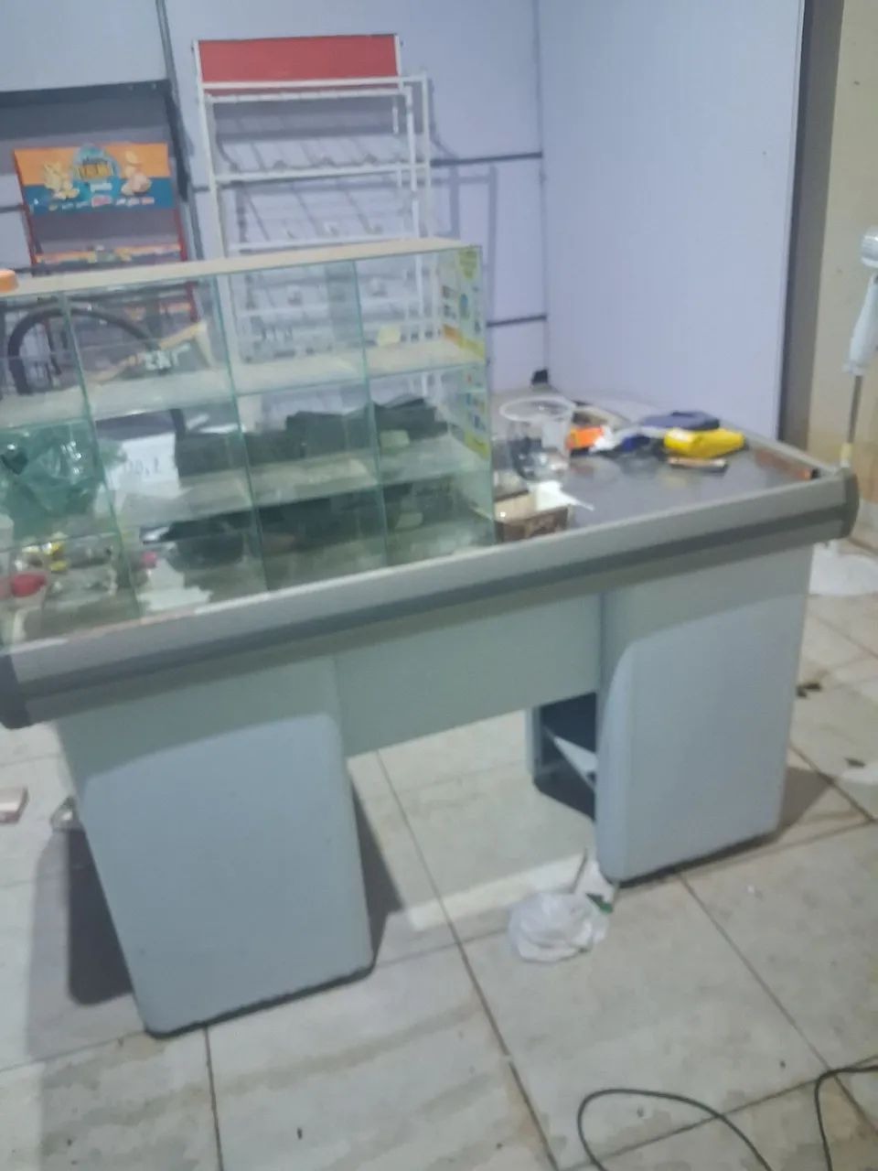 Vende se balcão  de caixa  - Foto 2
