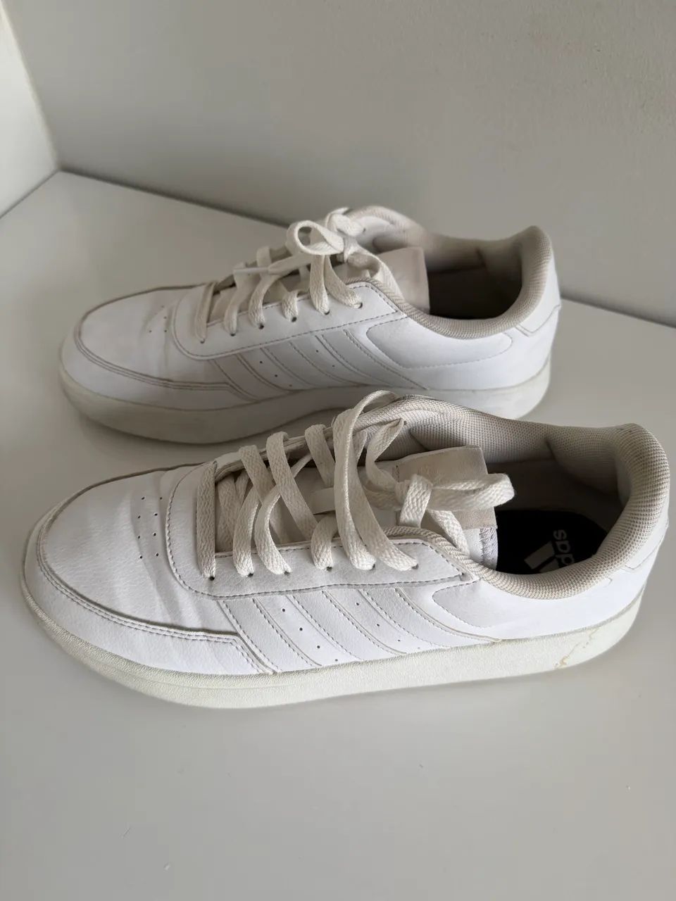 Tênis Masculino Adidas Breaknet Off White Usado  41 - Foto 4