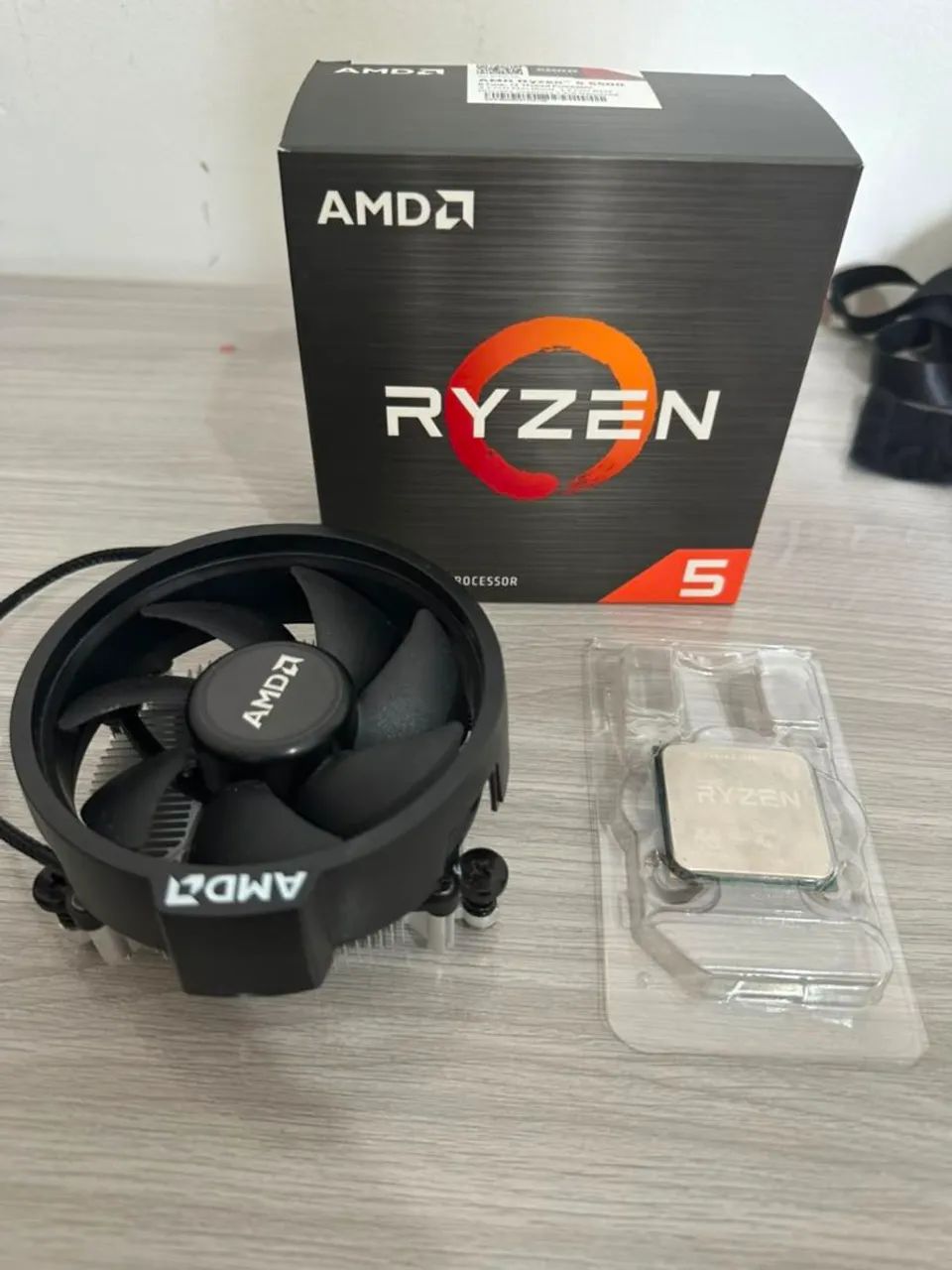 Processador Ryzen 3 3200G com vídeo integrado 