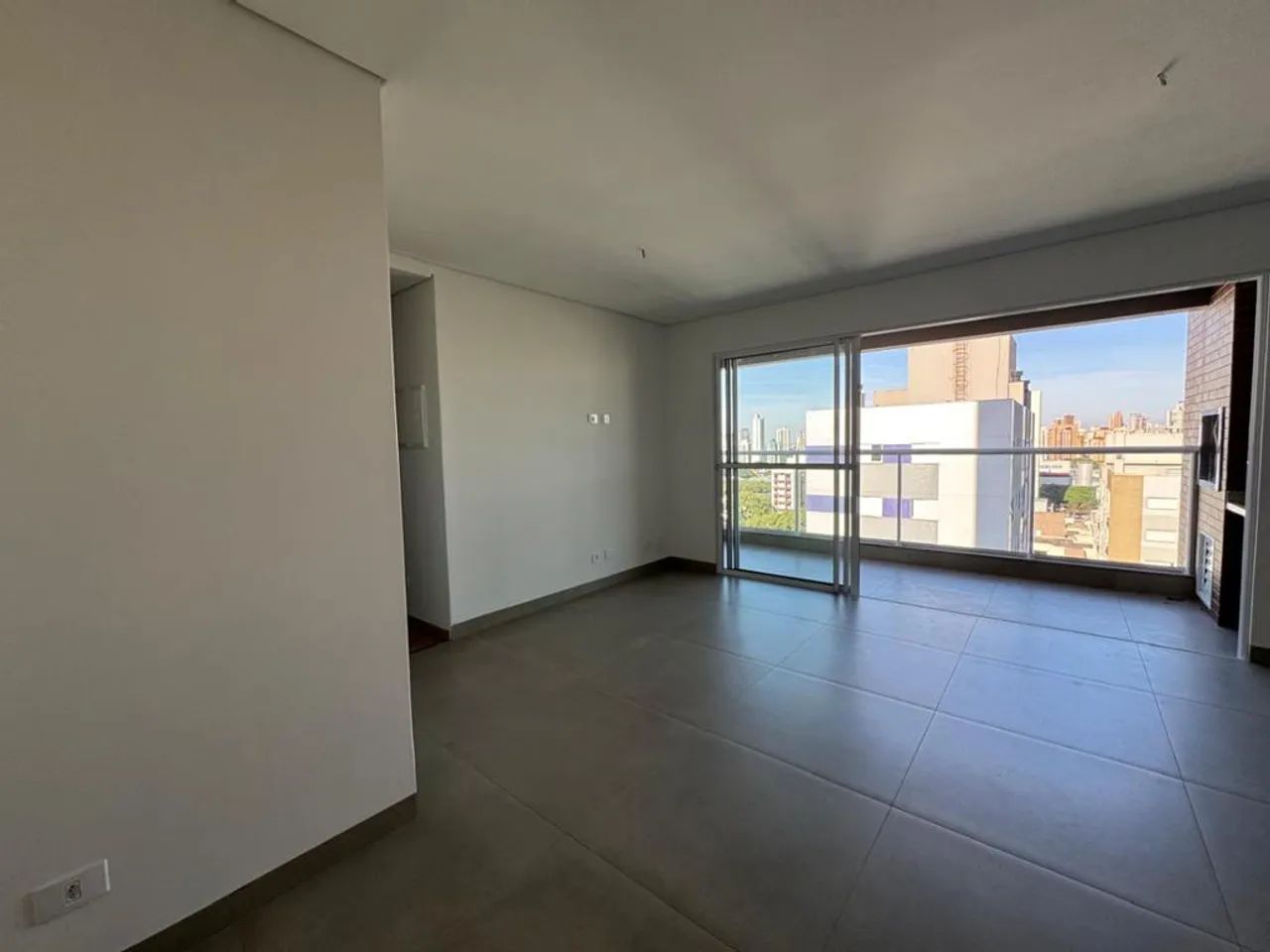 Apartamento com 100.91 m² e 3 Quartos à Venda na Zona 07 - Maringá - Foto 2