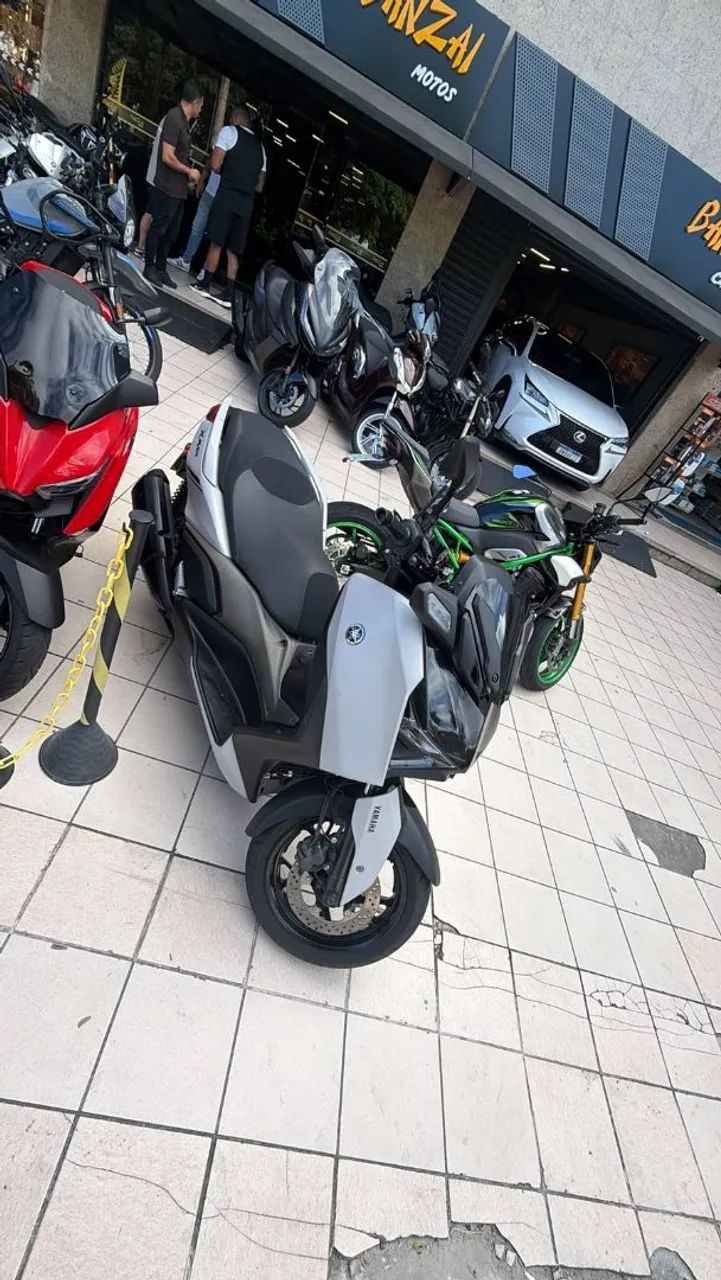 Xmax 2025