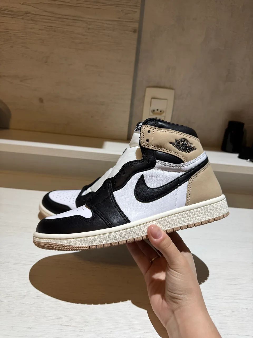 Air Jordan 1 High Latte - Foto 4