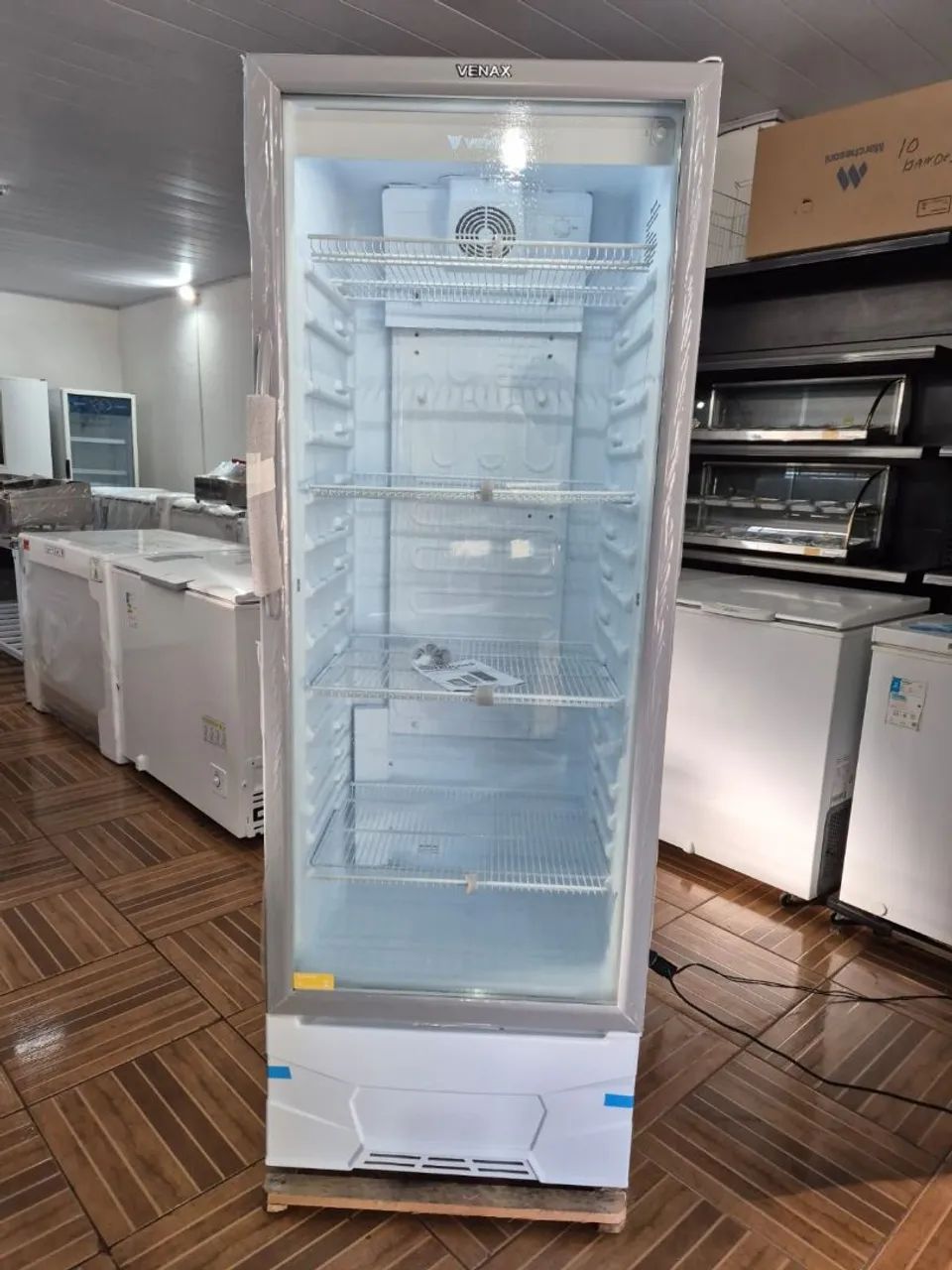 Expositor Venax Novo na caixa
