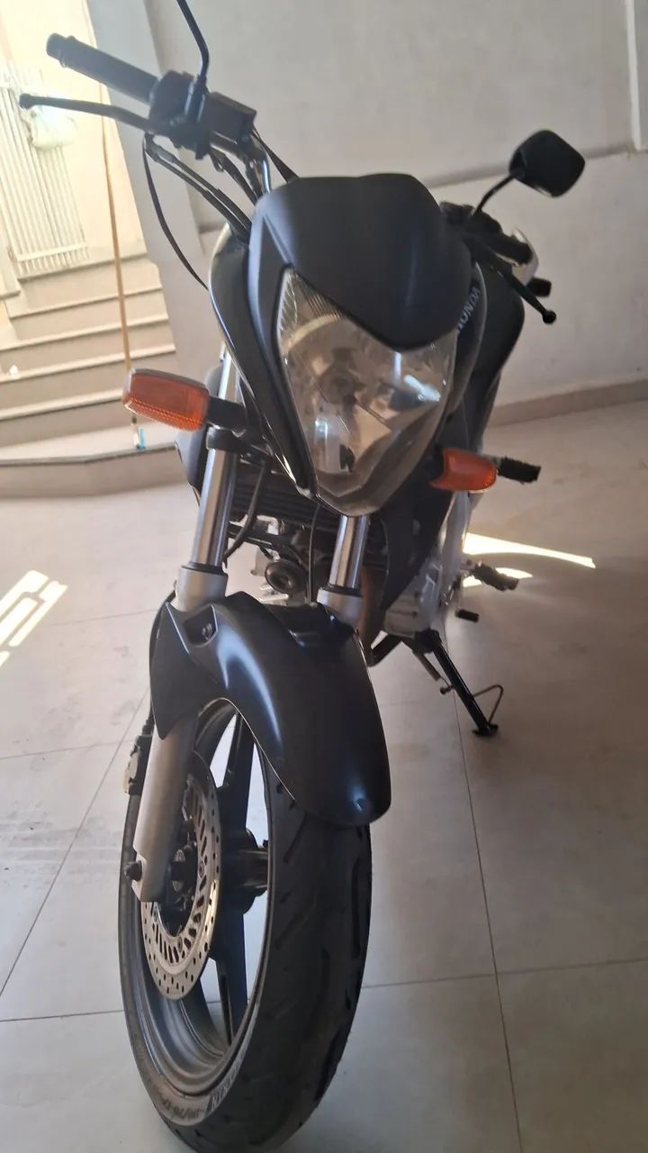 CB 300 2010 Muito bem conservada  - Foto 3