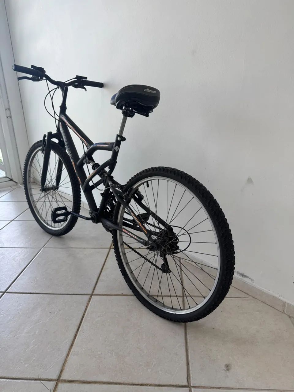 Bicicleta em ótimo estado 