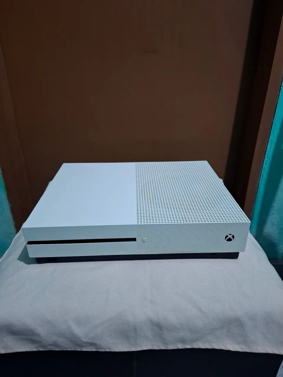 Xbox one s (1 tera)