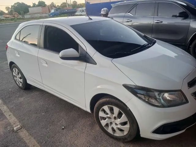 Chevrolet Onix 2016
