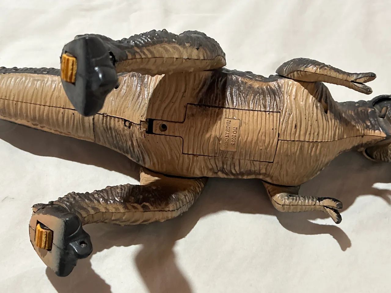 Dinossauro de brinquedo  - Foto 3