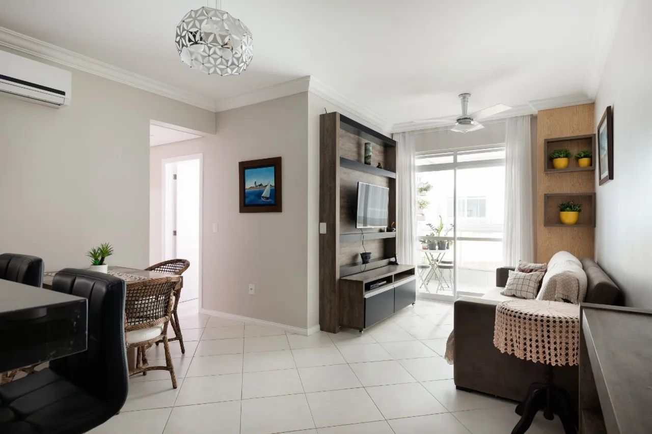 Apartamento de 75 m² com 3 quartos sendo 1 suíte nos Ingleses do Rio Vermelho