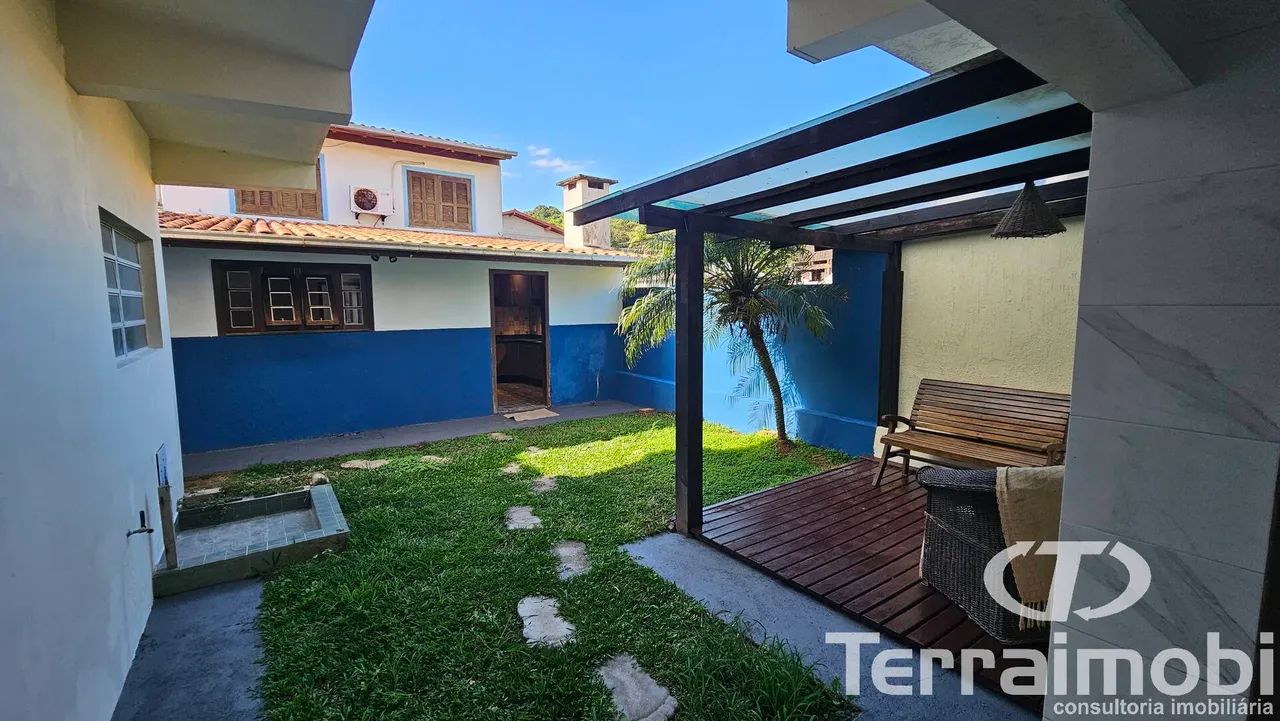 Casa Espaçosa a Uma Quadra da Praia! - Foto 4