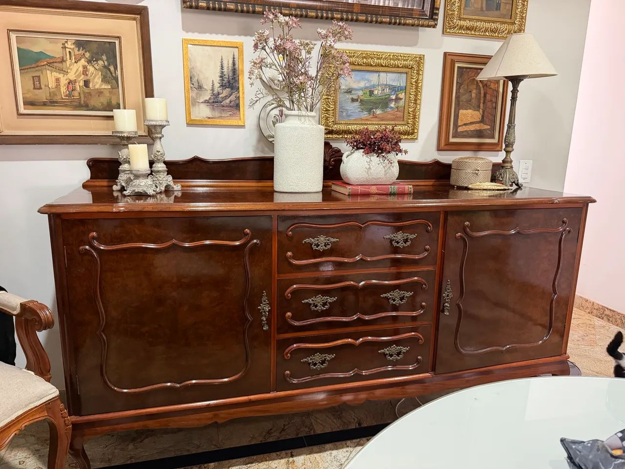 Buffet de Madeira maciça 
