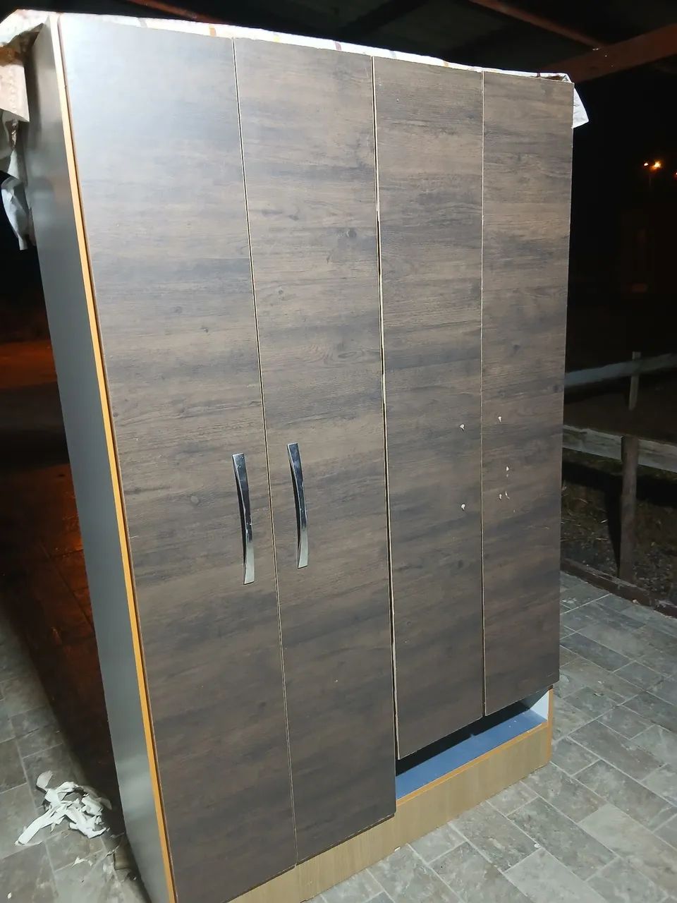 geladeira com congelador e refrigerador fogão 4 bocas com todas funcionando e guarda roupa