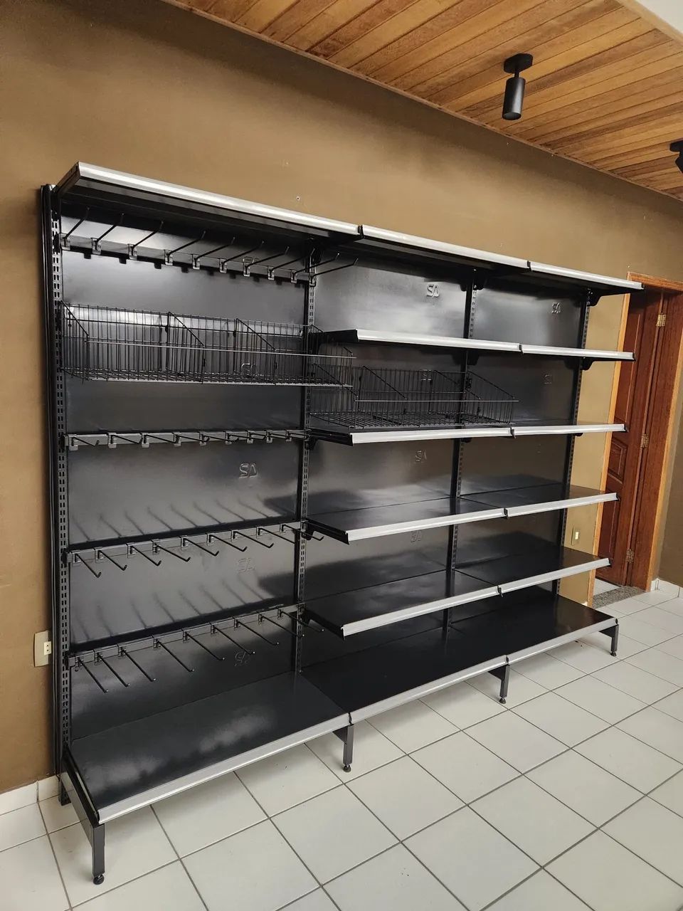 Gôndolas para supermercados