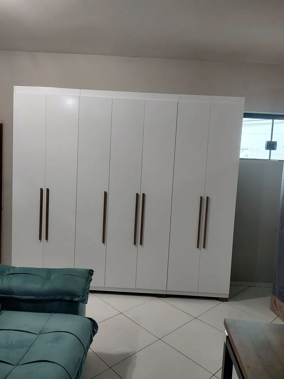 Roupeiro novo diplomata branco 
