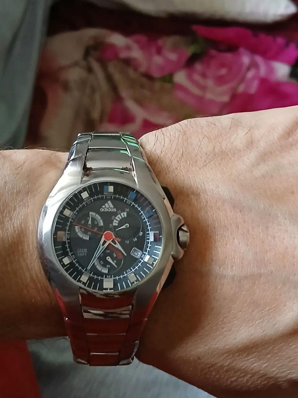Relógio Adidas modelo ADP1132, apresentando uma caixa e pulseira de aço inoxidável - Foto 2