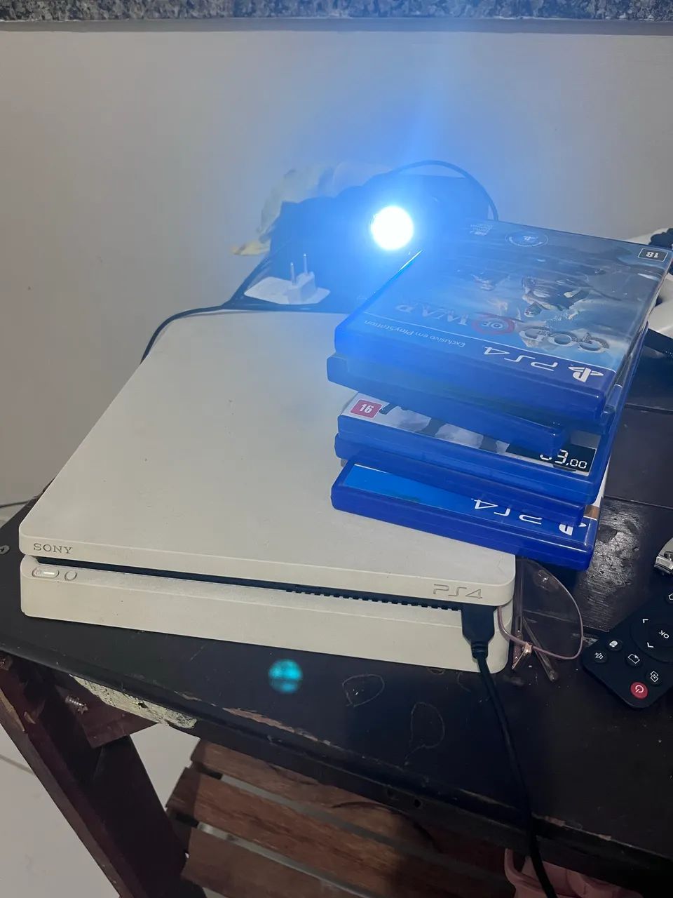 Ps4 slim 500GB com controle e jogos - Foto 2