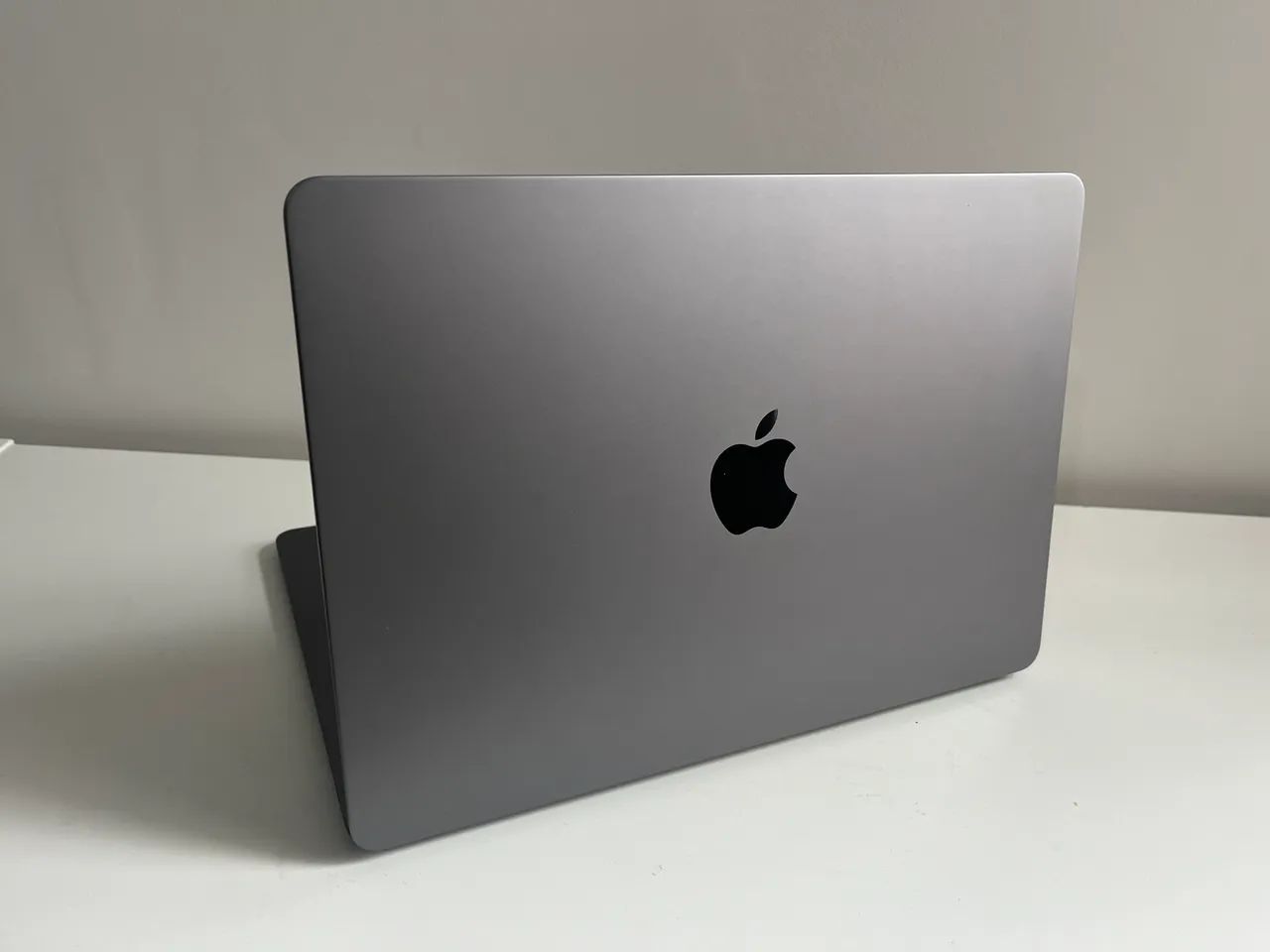 MacBook Air M3 8gb //256gb 99% - Foto 2
