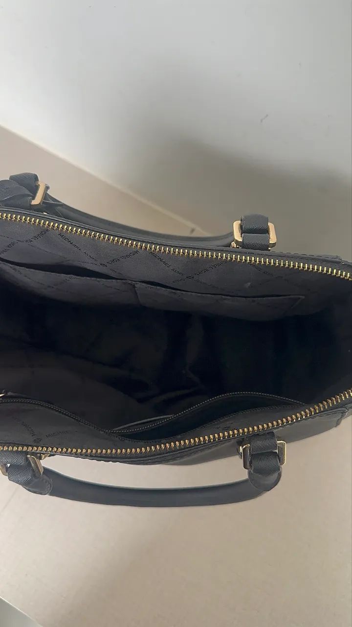 Bolsa Michael Kors Ciara Large Original - Preta - Foto 3