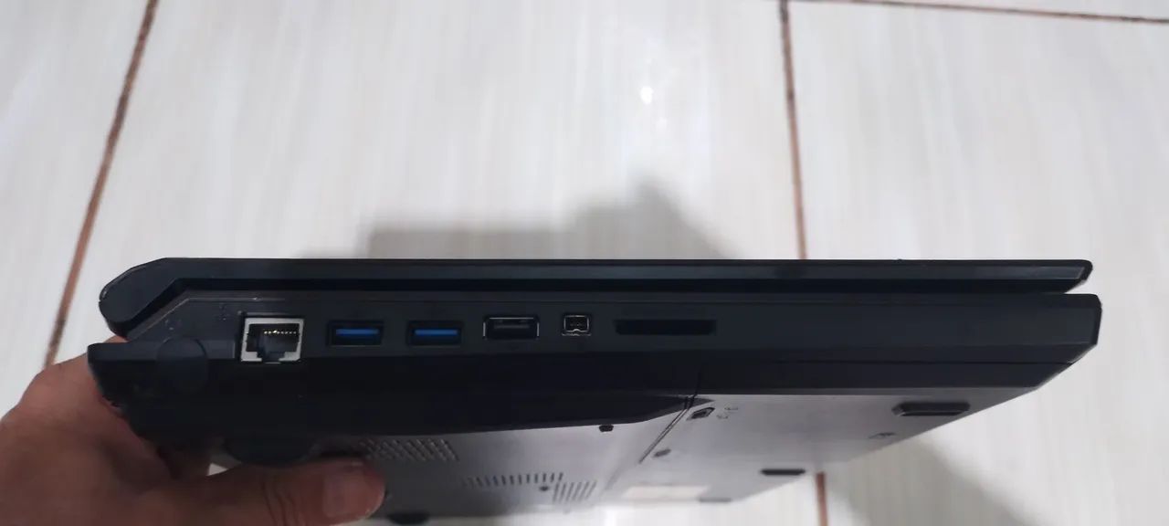 Notebook Clevo P150HM (Gamer)com defeito  - Foto 4