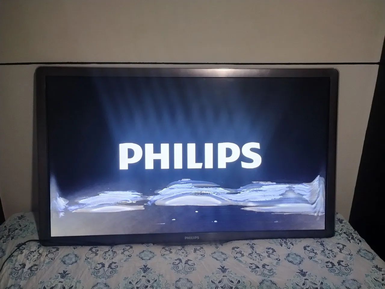 Tv LCD 51 Polegadas Philips - Ler todo Anúncio!