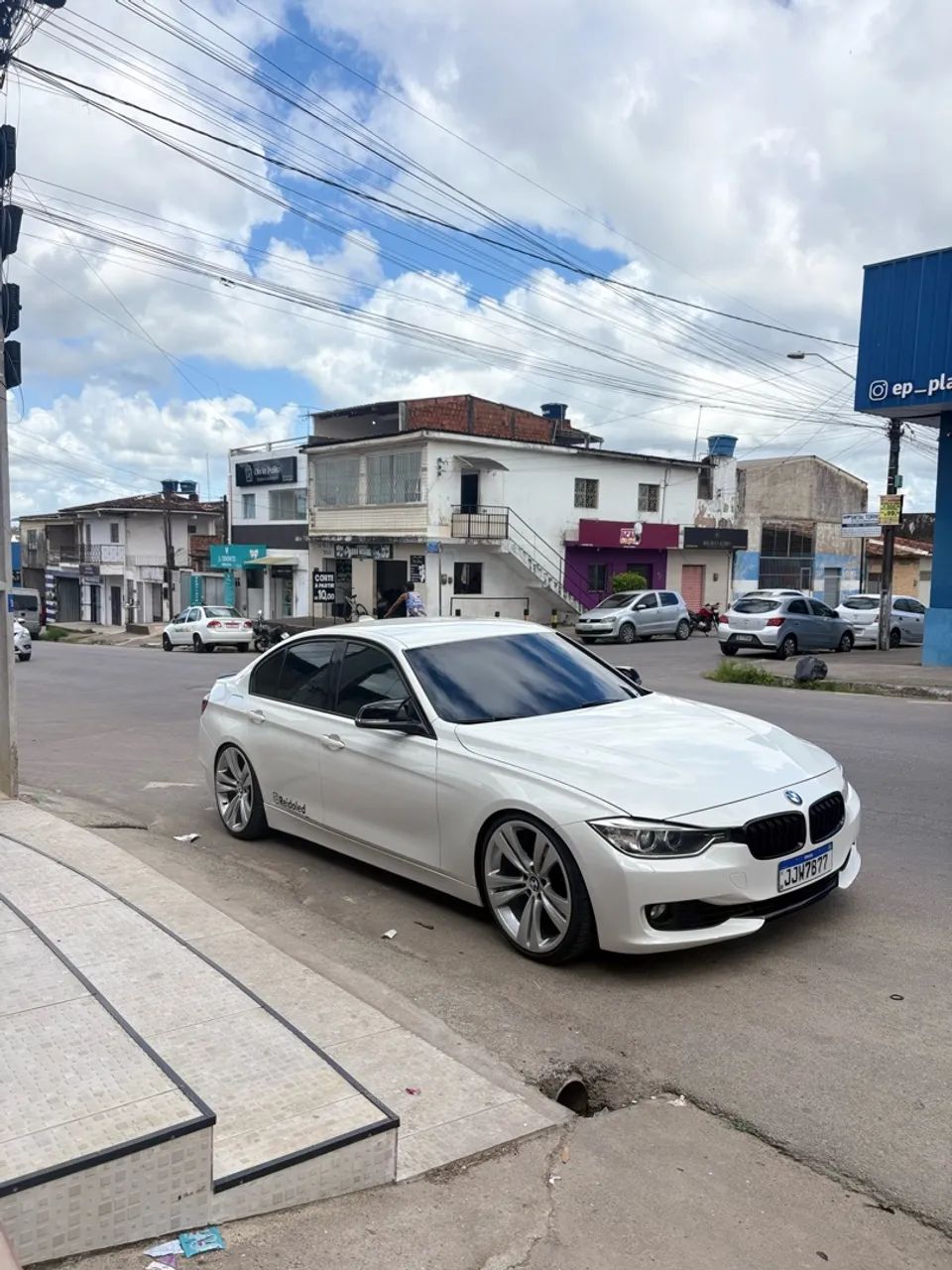 BMW 320I A 2.0 Turbo/activeflex 16V 184cv 4P 2013