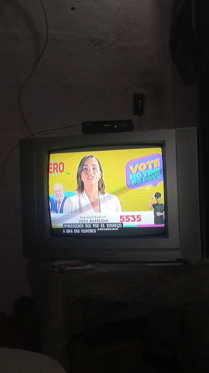 TV de tubo LG 20 polegadas completa! - Foto 3