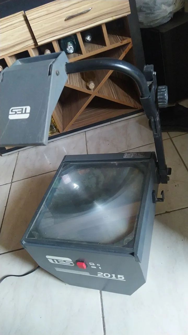 Retroprojetor antigo - Foto 3