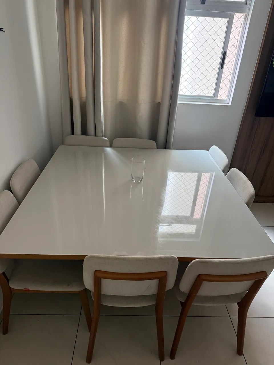 Mesa com 8 cadeiras  - Foto 2