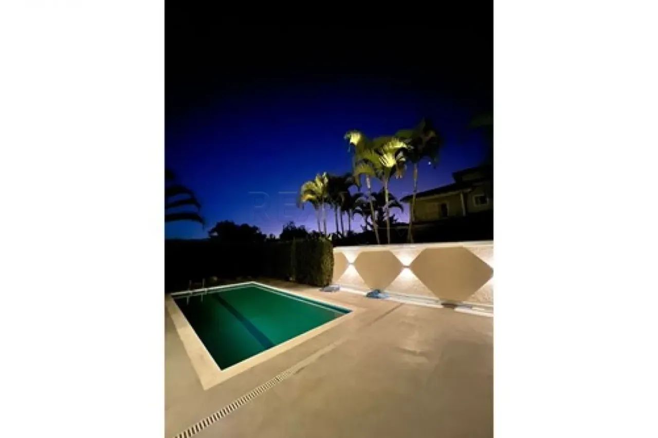 Casa Reformada Alphaville 9 Com quatro quartos e piscina - Foto 2
