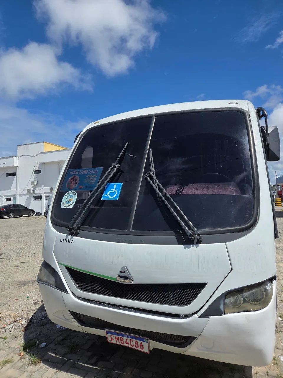 vendo imbrava  com ar-condicionado 