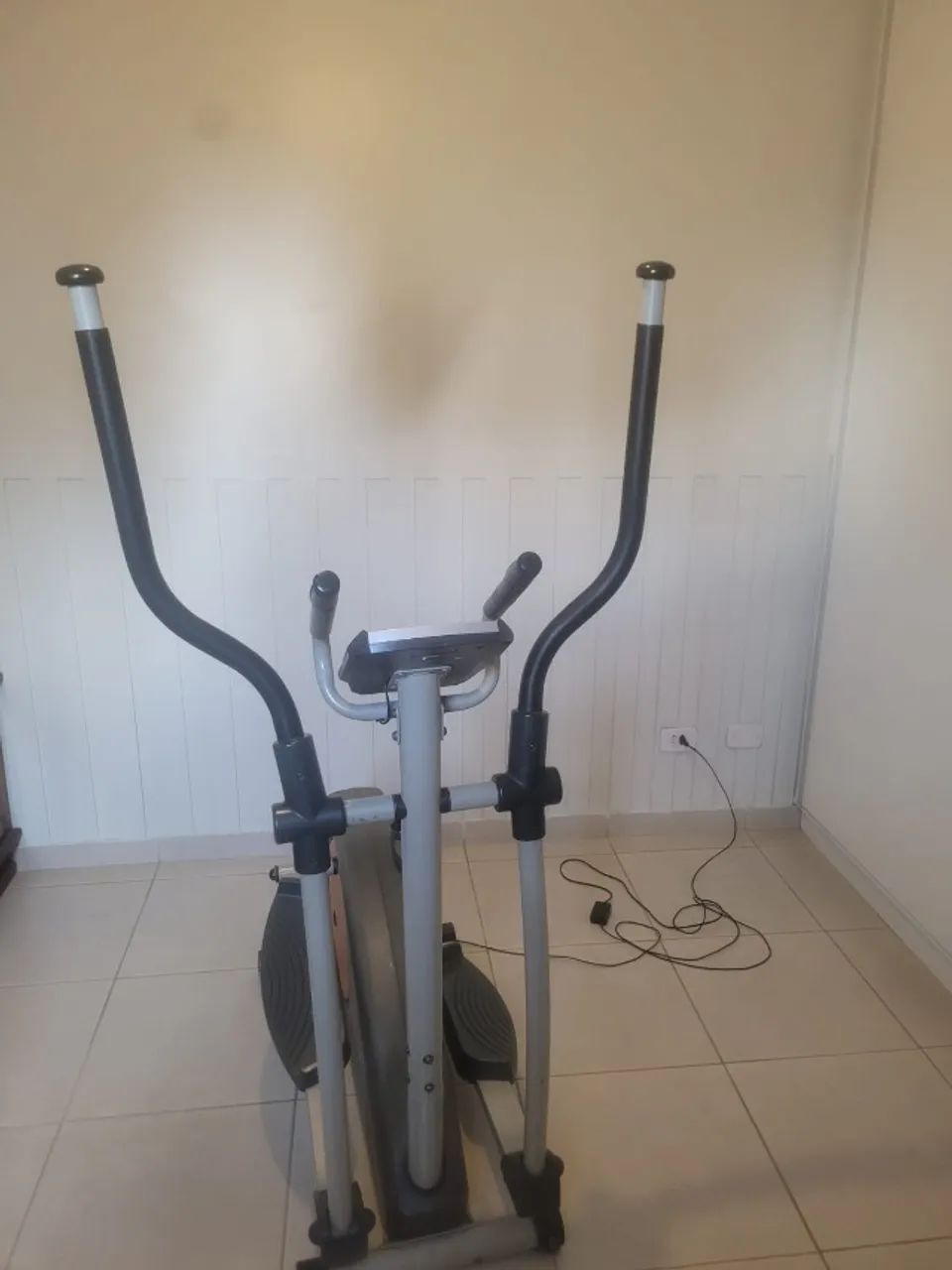 Aparelho de ginástica Elíptico Athletic Advanced 460EP - Foto 3