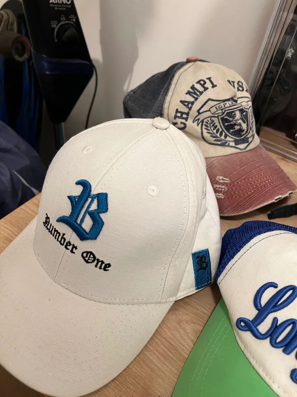 Boné qualquer um por 9 reais - Foto 3