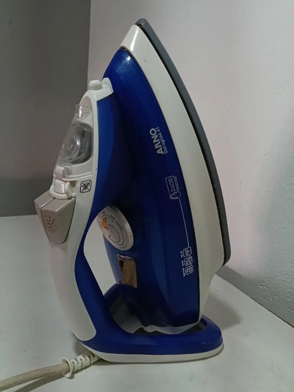 Ferro de passar Arno Gliss - paraticamente novo - Eletroportteis Para  Cozinha e Limpeza - Jardim Santo Antnio, So Paulo 1491514548 | OLX