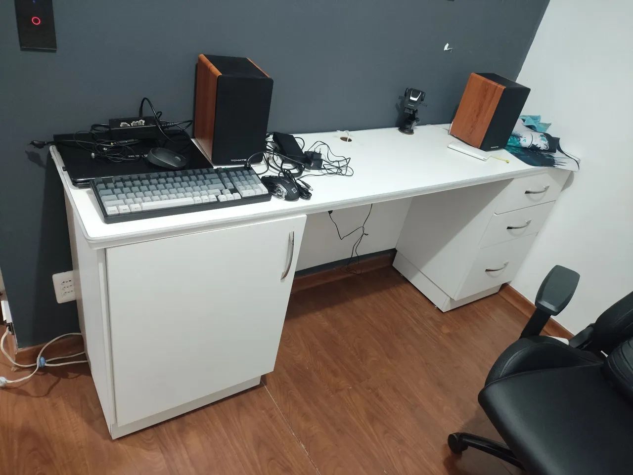 Mesa computador muito boa (planejada) 