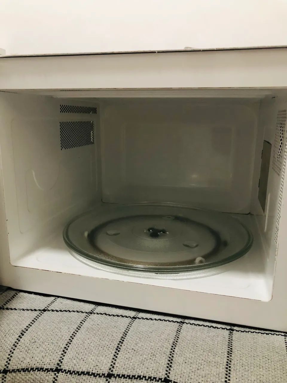 Micro-ondas Electrolux 31L - Foto 2