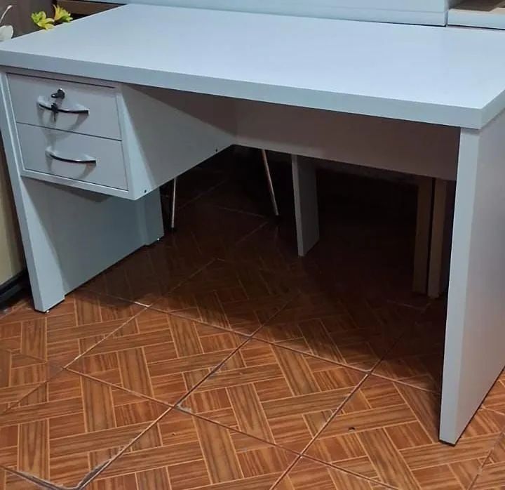 Mesa de escritório 