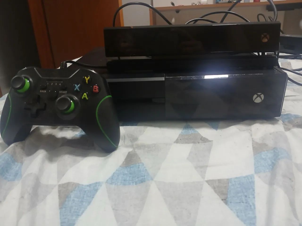 Xbox one + Kinect + Controle
