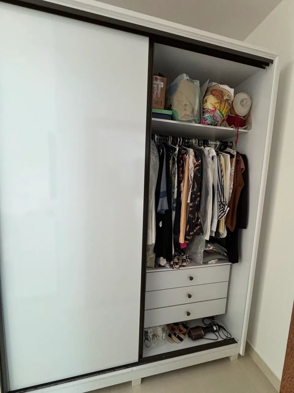 Guarda roupa 3 portas 2,70m largura - Foto 4