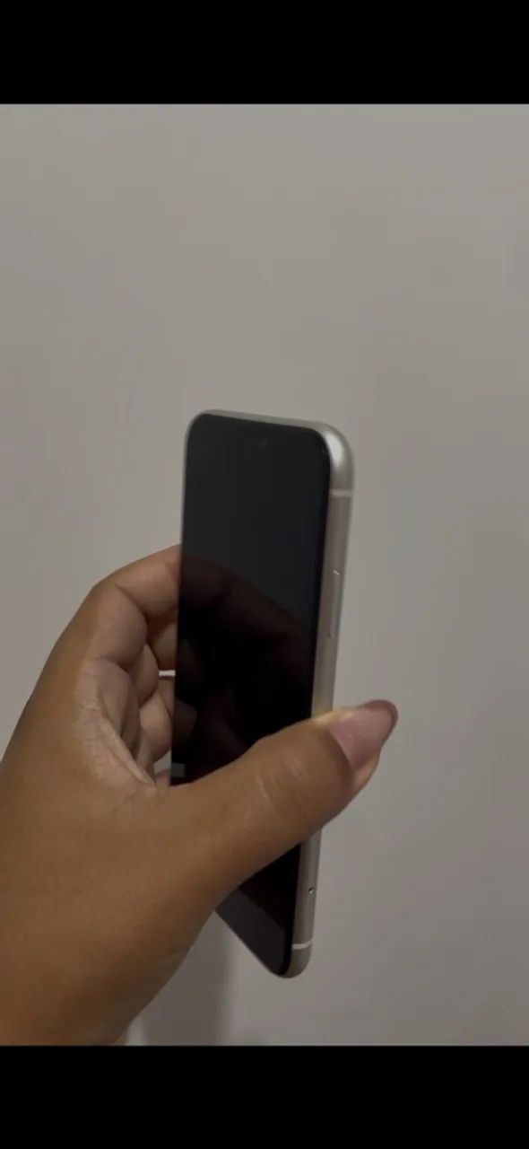 Vendo IPhone 11 (aceito cartão) - Foto 3