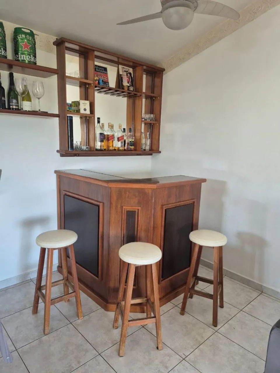 Bar 100% Madeira maciza preço desapego 