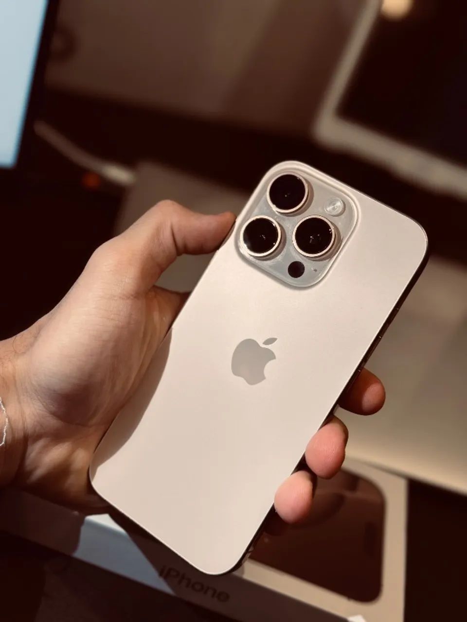 iPhone 16 Pro 128GB - Na Garantia Apple - Celulares e Smartphones