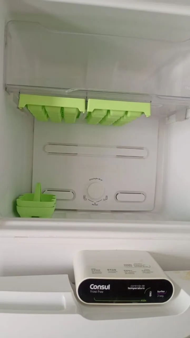 Vendo Geladeira  Consul frostfree - Foto 4
