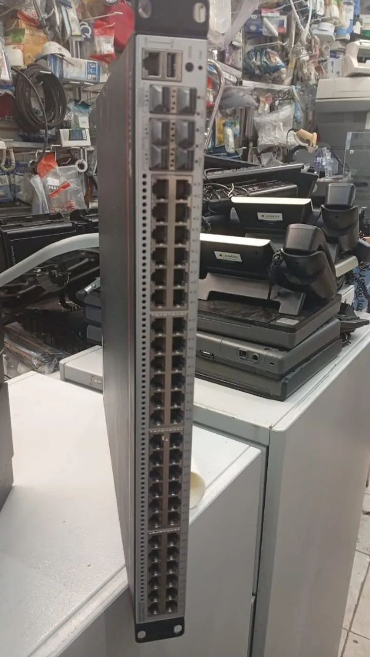 Switch Huawei S5735-L48P4XE-A-V2 | 48 Portas Gigabit + 4 Portas 10G SFP+ | Estado de Novo - Foto 3